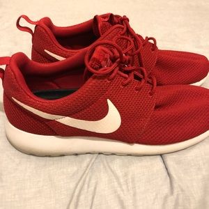 Nike Roshe red/white